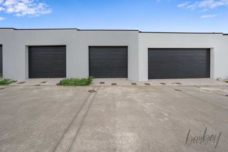 Photo - 61 Garrong Avenue, Wollert VIC 3750 - Image 13