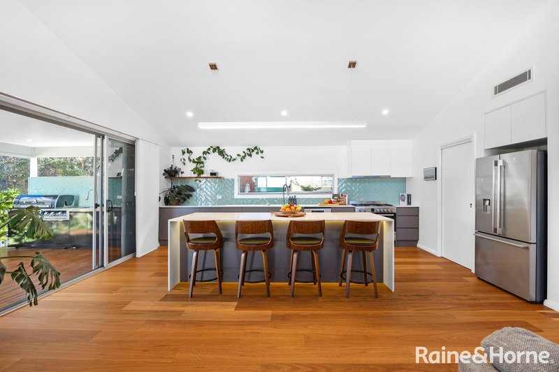 Photo - 61 Garside Road, Mollymook Beach NSW 2539 - Image 5