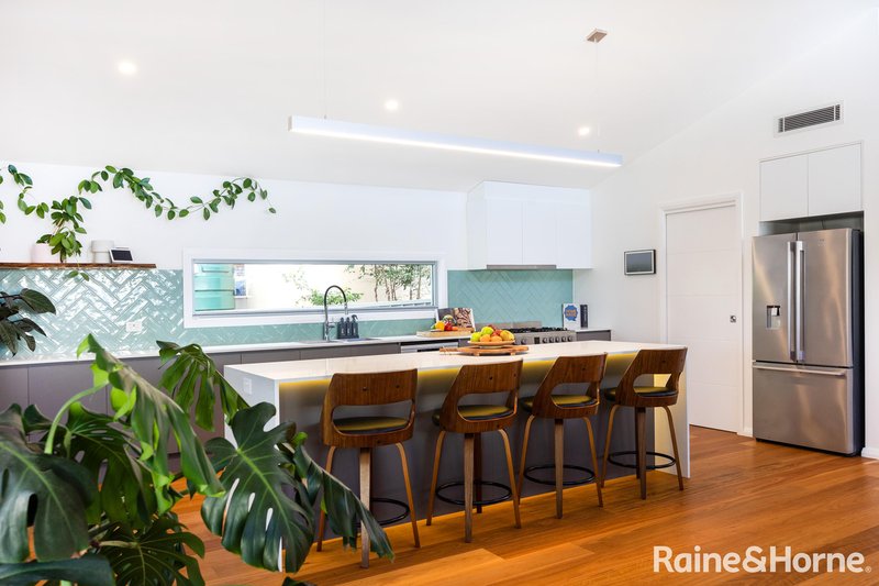 Photo - 61 Garside Road, Mollymook Beach NSW 2539 - Image 9
