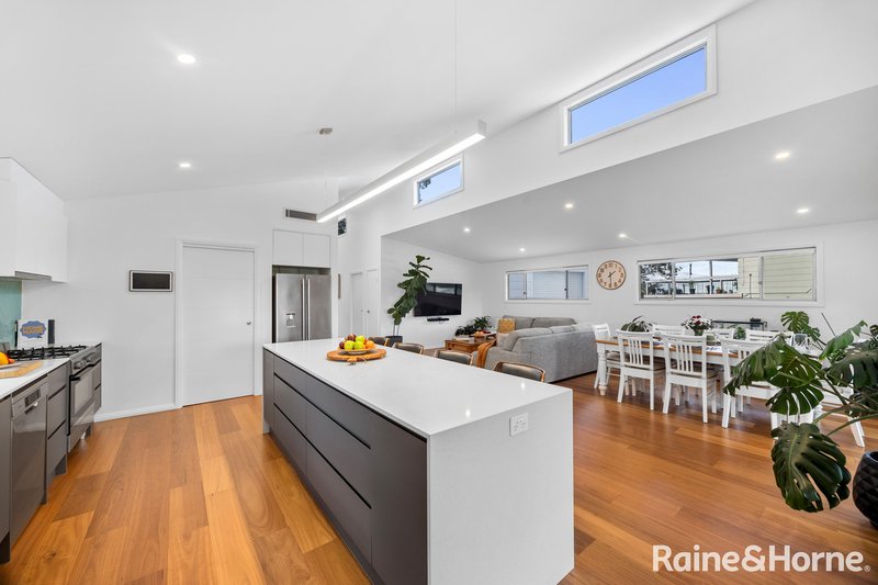 Photo - 61 Garside Road, Mollymook Beach NSW 2539 - Image 11