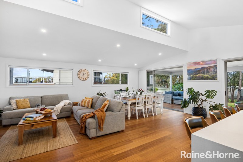Photo - 61 Garside Road, Mollymook Beach NSW 2539 - Image 12
