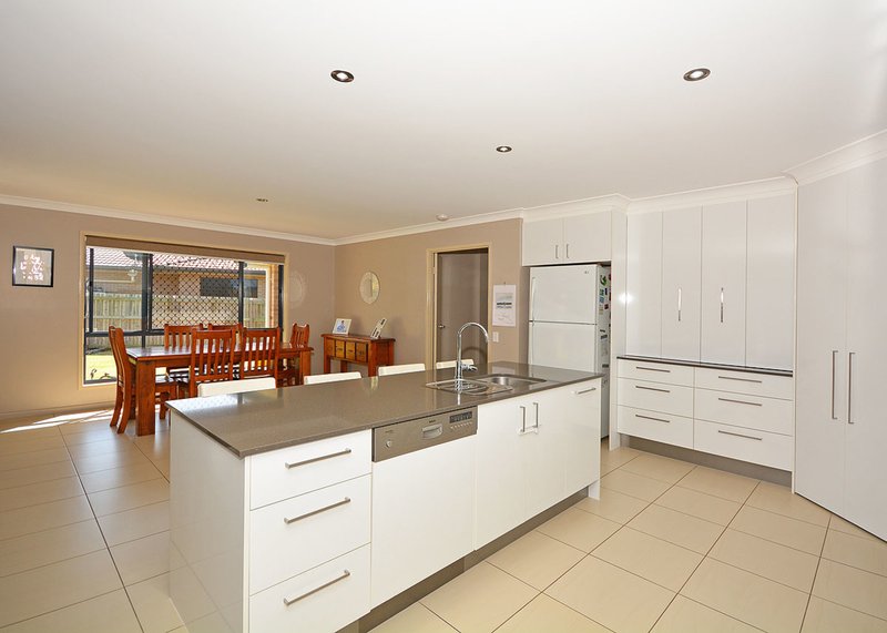 Photo - 61 Gilston Road, Wondunna QLD 4655 - Image 3