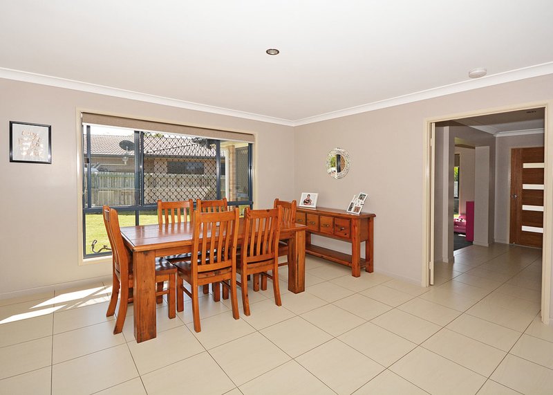 Photo - 61 Gilston Road, Wondunna QLD 4655 - Image 8