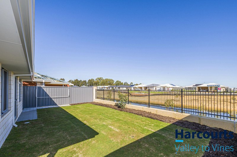 Photo - 61 Gippsland Parade, Champion Lakes WA 6111 - Image 21