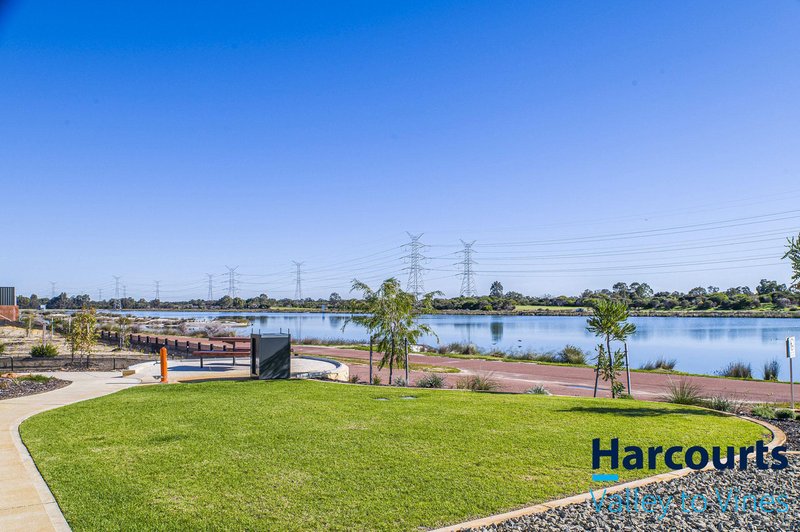 Photo - 61 Gippsland Parade, Champion Lakes WA 6111 - Image 23