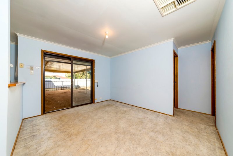 Photo - 61 Haines Road, Willaston SA 5118 - Image 12