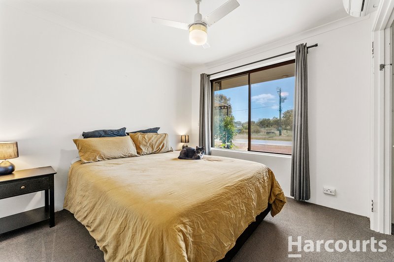 Photo - 61 Hampton Road, Pinjarra WA 6208 - Image 7