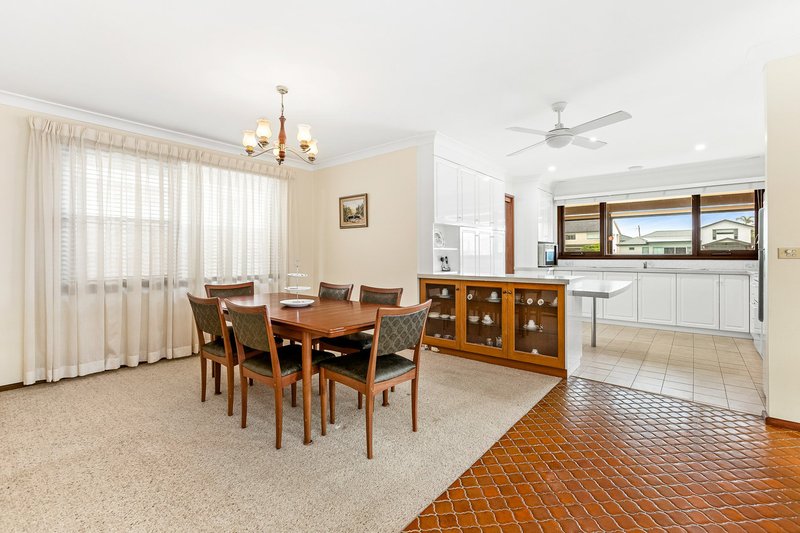 Photo - 61 Hawkesbury Esplanade, Sylvania Waters NSW 2224 - Image 7