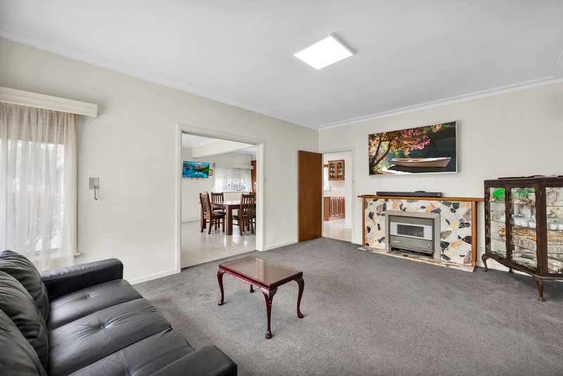 Photo - 61 Henry Street, Koo Wee Rup VIC 3981 - Image 5