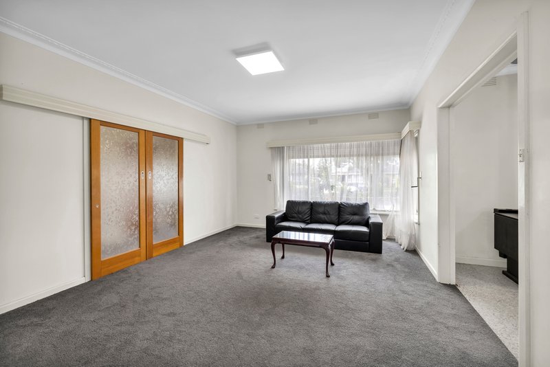 Photo - 61 Henry Street, Koo Wee Rup VIC 3981 - Image 12