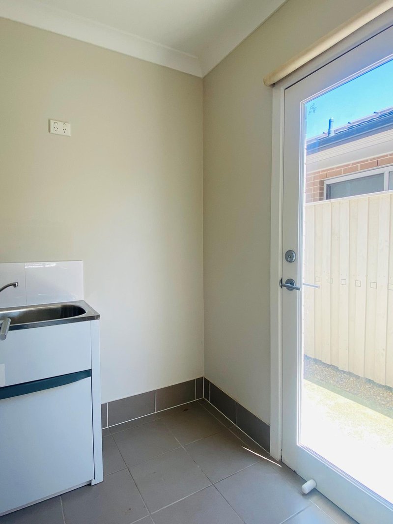 Photo - 61 Hezlett Road, North Kellyville NSW 2155 - Image 13