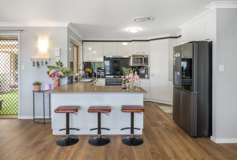 Photo - 61 Highlands Drive, Narangba QLD 4504 - Image 4
