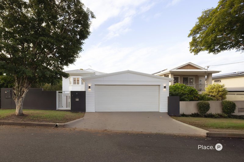 Photo - 61 Highlands Street, Wavell Heights QLD 4012 - Image 2