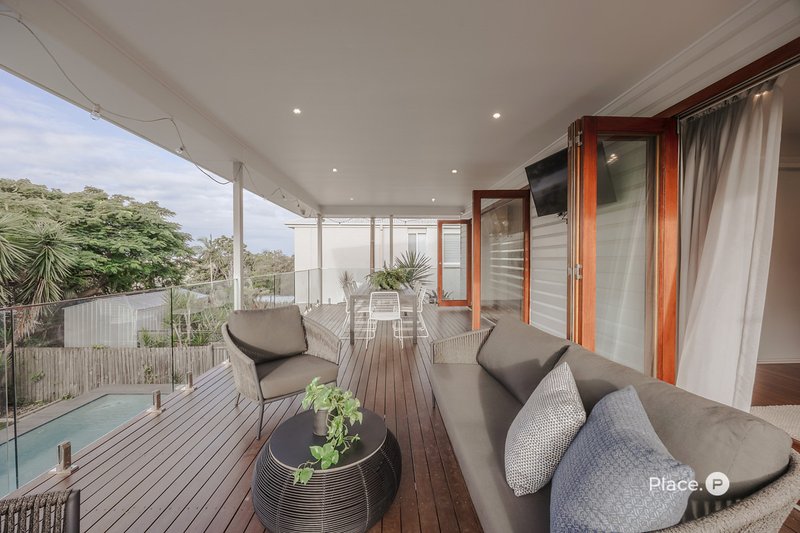 Photo - 61 Highlands Street, Wavell Heights QLD 4012 - Image 9