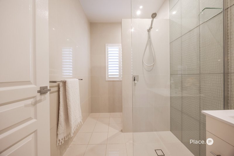 Photo - 61 Highlands Street, Wavell Heights QLD 4012 - Image 32