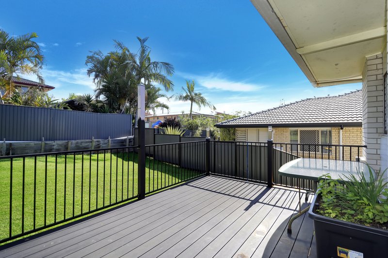 Photo - 61 Hillcrest Avenue, Scarness QLD 4655 - Image 12