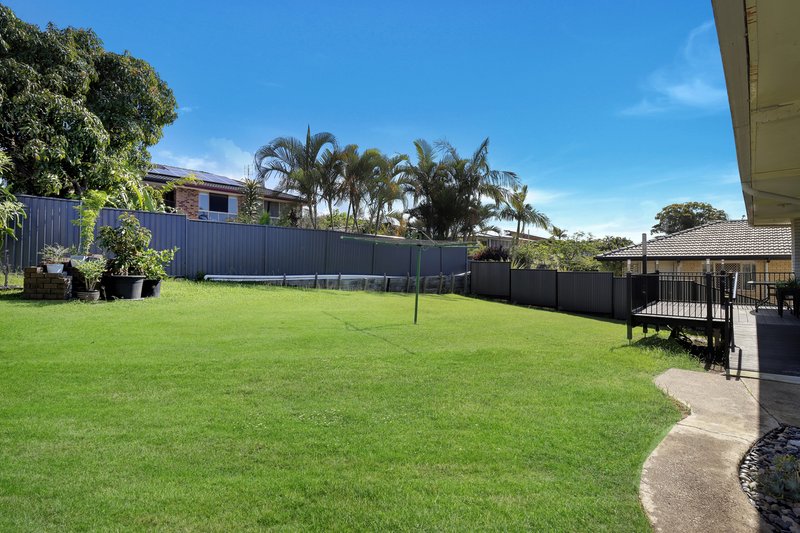 Photo - 61 Hillcrest Avenue, Scarness QLD 4655 - Image 13