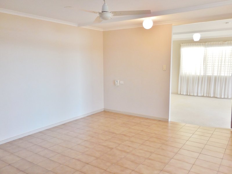 Photo - 61 Hillcrest Avenue, Scarness QLD 4655 - Image 8