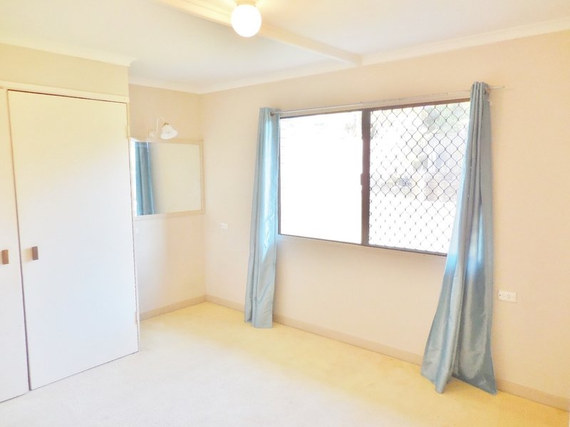 Photo - 61 Hillcrest Avenue, Scarness QLD 4655 - Image 17