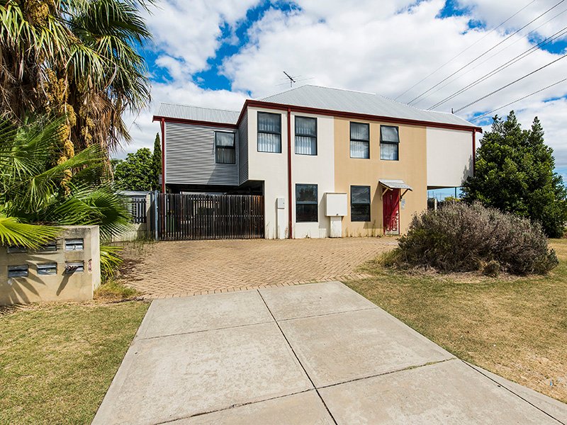 Photo - 6/1 Hogarth Street, Cannington WA 6107 - Image 2