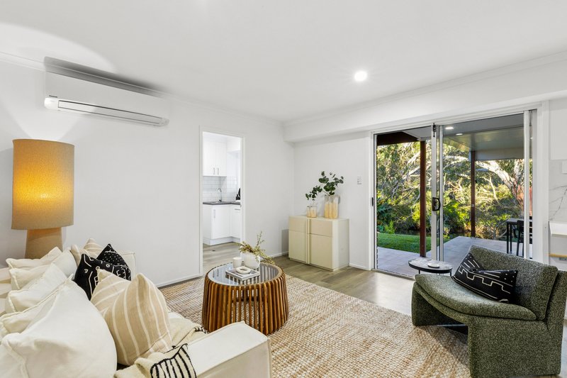 Photo - 61 Hooper Crescent, Tewantin QLD 4565 - Image 6