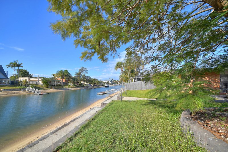 61 Kalimna Drive, Broadbeach Waters QLD 4218