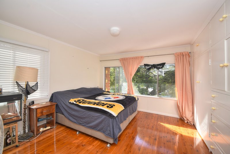 Photo - 61 Kalimna Drive, Broadbeach Waters QLD 4218 - Image 12