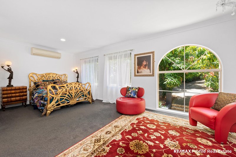 Photo - 61 Kersley Rd , Kenmore QLD 4069 - Image 15