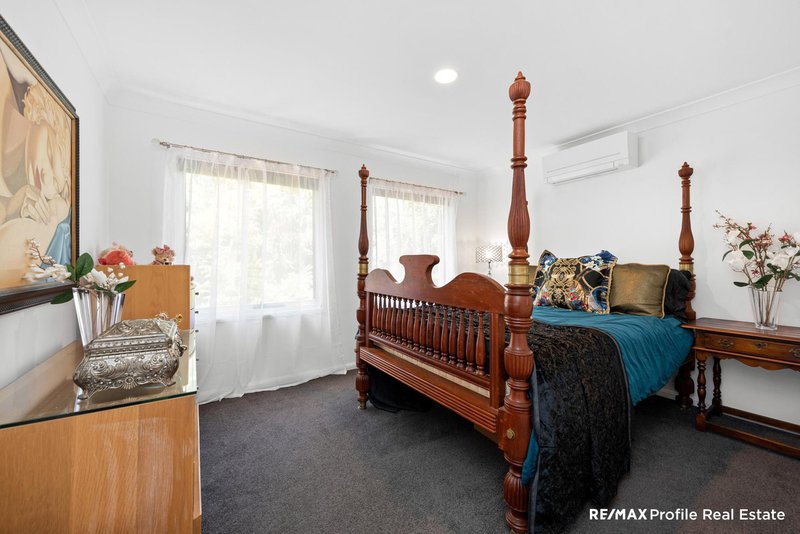 Photo - 61 Kersley Rd , Kenmore QLD 4069 - Image 17