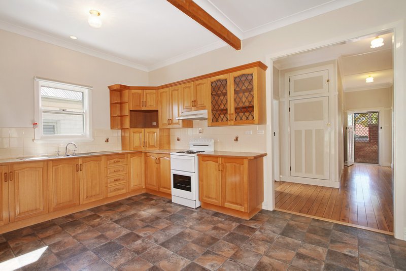 Photo - 61 King Street, Tamworth NSW 2340 - Image 4