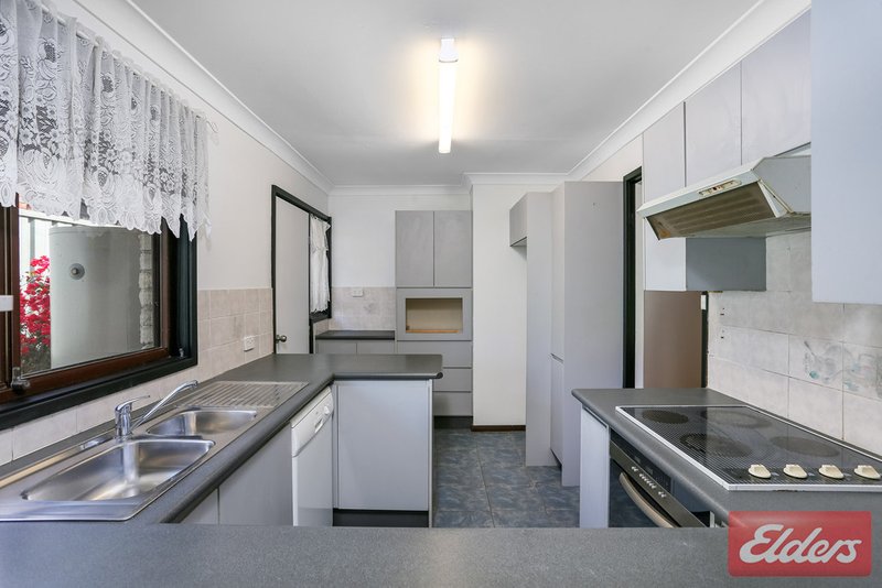 Photo - 61 Knight Avenue, Kings Langley NSW 2147 - Image 3