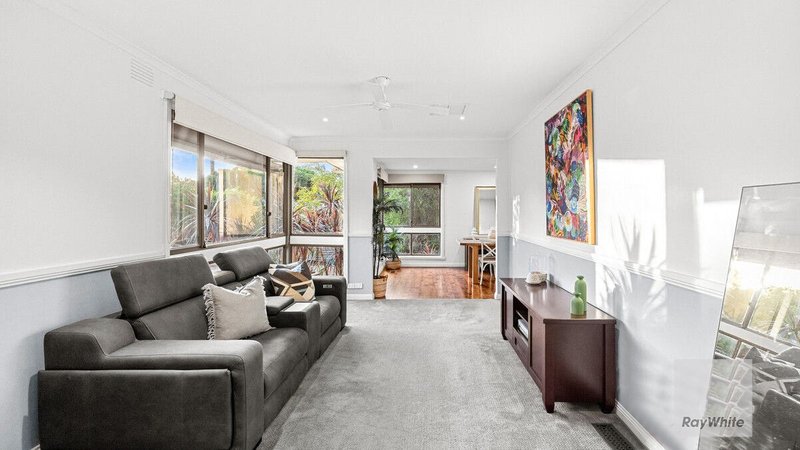 Photo - 61 Koala Crescent, Westmeadows VIC 3049 - Image 7
