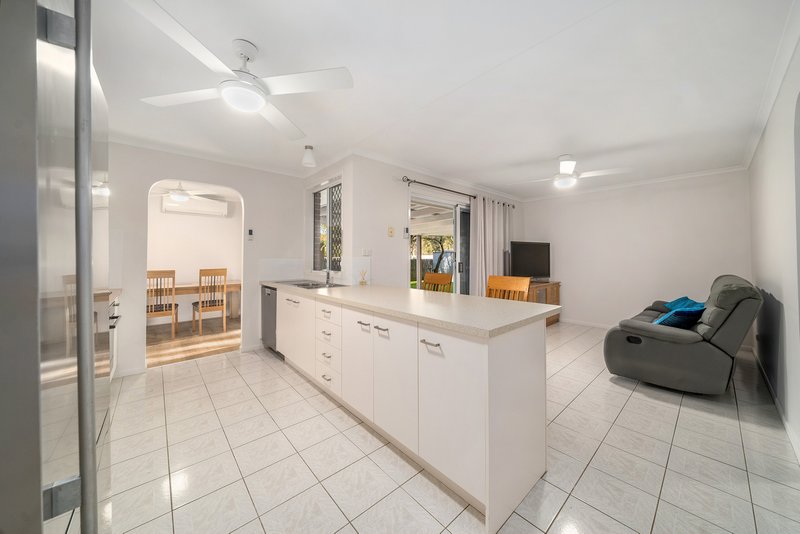 Photo - 61 Kyeema Crescent, Bald Hills QLD 4036 - Image 6