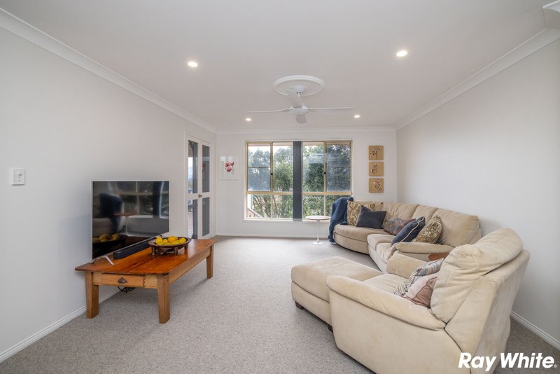 Photo - 61 Lakeview Crescent, Forster NSW 2428 - Image 6