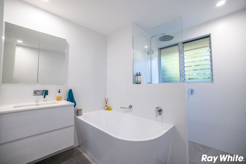 Photo - 61 Lakeview Crescent, Forster NSW 2428 - Image 11