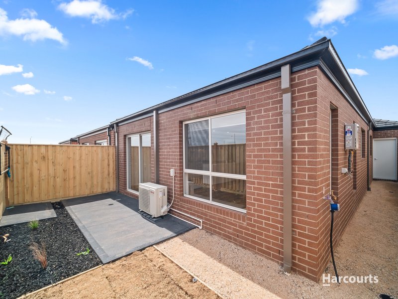 Photo - 61 Liston Avenue, Tarneit VIC 3029 - Image 8