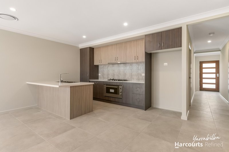 Photo - 61 Liverpool Circuit, Yarrabilba QLD 4207 - Image 3