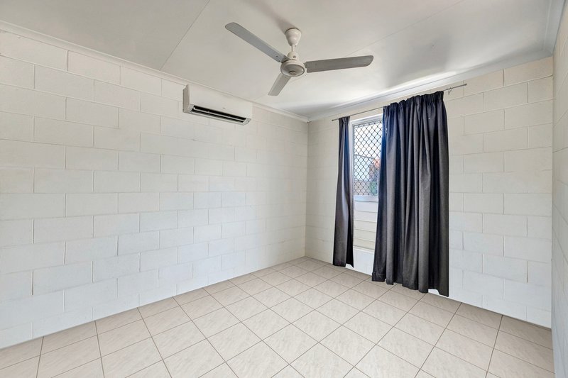 Photo - 61 Love Lane, Mundingburra QLD 4812 - Image 6