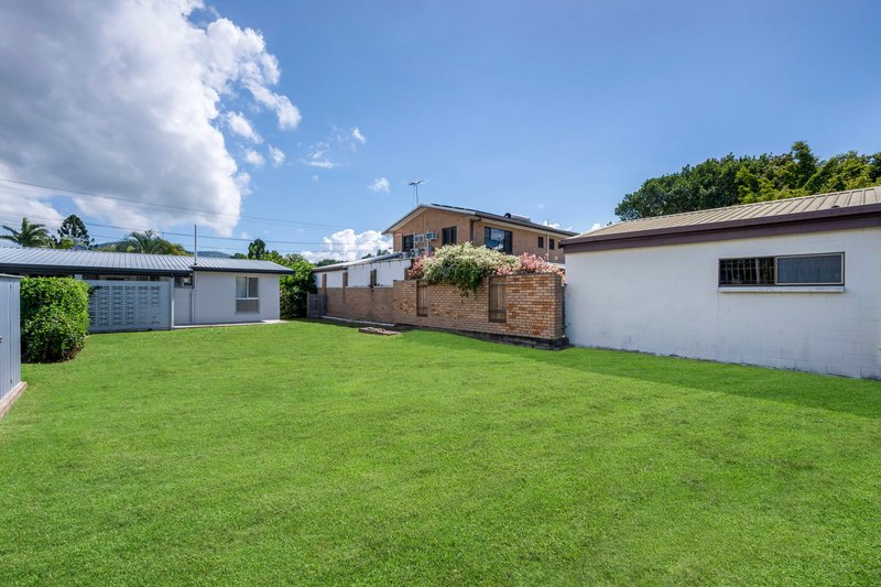 Photo - 61 Love Lane, Mundingburra QLD 4812 - Image 10