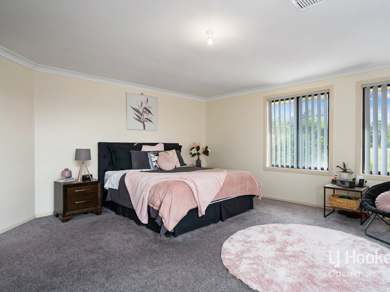 Photo - 61 Lycett Avenue, West Hoxton NSW 2171 - Image 11