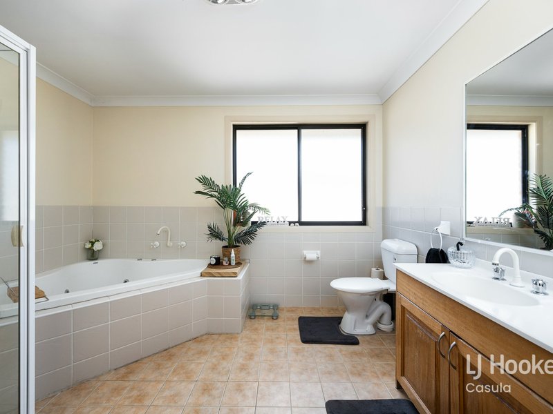 Photo - 61 Lycett Avenue, West Hoxton NSW 2171 - Image 13