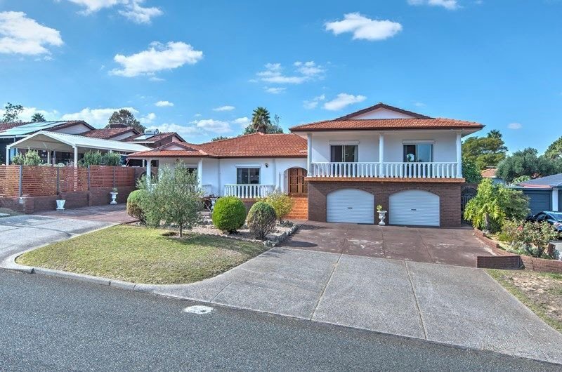 Photo - 61 Mannion Way, Kardinya WA 6163 - Image 1