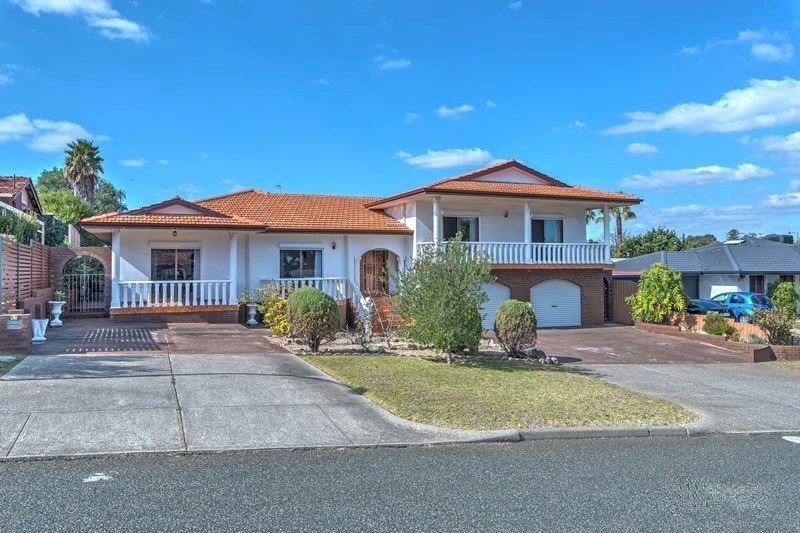 Photo - 61 Mannion Way, Kardinya WA 6163 - Image 2