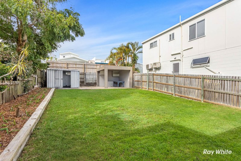 Photo - 61 Matthew Flinders Drive, Cooee Bay QLD 4703 - Image 10