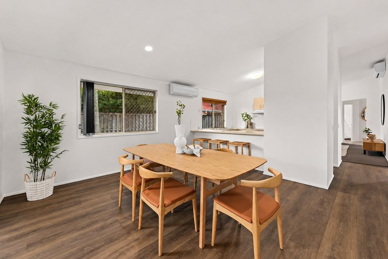 Photo - 61 Matthews Way, Wakerley QLD 4154 - Image 4