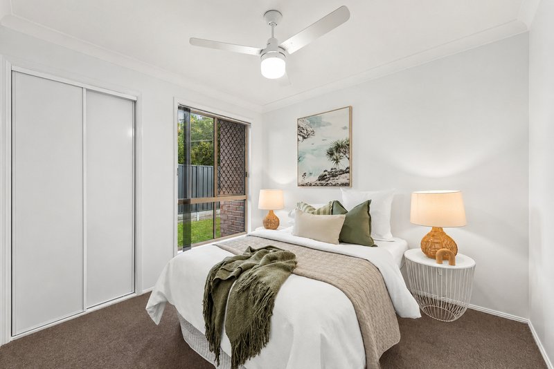 Photo - 61 Matthews Way, Wakerley QLD 4154 - Image 12