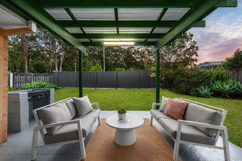 Photo - 61 Matthews Way, Wakerley QLD 4154 - Image 15
