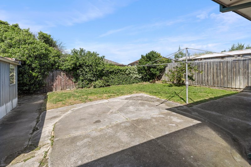 Photo - 61 Mckimmies Road, Lalor VIC 3075 - Image 14