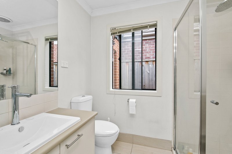 Photo - 61 Mclachlan Drive, Williams Landing VIC 3027 - Image 6