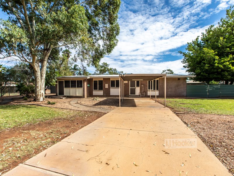 Photo - 61 Memorial Avenue, Gillen NT 0870 - Image 14